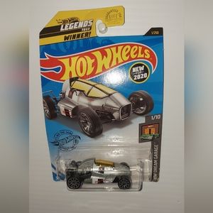 2020 Hot Wheels Mainline 2 Jet Z: Silver Speedster